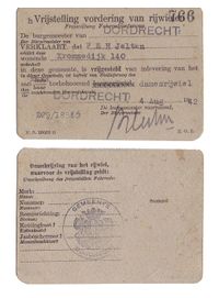 Documents related to World War II in Dordrecht.