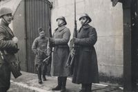 Photos of the Dutch army and the mobilization in Dordrecht.