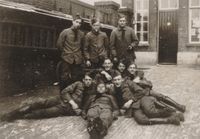 Photos of the Dutch army and the mobilization in Dordrecht.