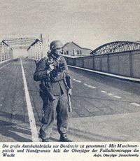 Propagandamateriaal met betrekking tot Dordrecht in de tweede wereldoorlog.