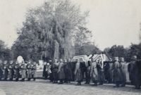 7. Een Duitse begrafenis tijdens de tweede wereldoorlog.
