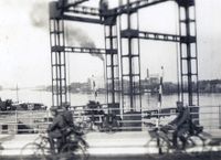 Zwijndrecht en de Zwijndrechtse bruggen tijdens de tweede wereldoorlog.