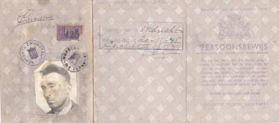 Voorkant van het persoonsbewijs van Koos Corvers.