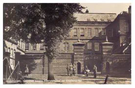 Het Korps Pontonniers en Torpedisten in Dordrecht.
