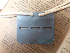 Zakboekjes en herkenningsplaatjes van het Korps Pontonniers en Torpedisten