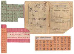 Distributiestamkaart en diverse bonvellen.