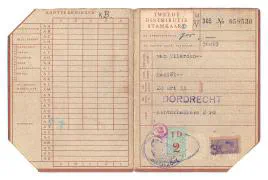 Distributiestamkaarten van de familie van Vlierden uit Dordrecht.