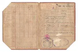 Distributiestamkaart 2e model Mevr. Teuna Johanna Groeneveld uit Dordrecht.