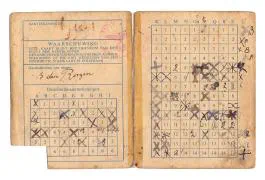 Distributiestamkaarten van Dhr. Bastiaan van Rooijen en zijn vrouw Maria Visser van Rooijen uit Sliedrecht.