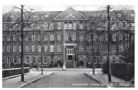 Dordrecht Hoofdingang M.T.S. school - 20 mei 1940 thumbnail