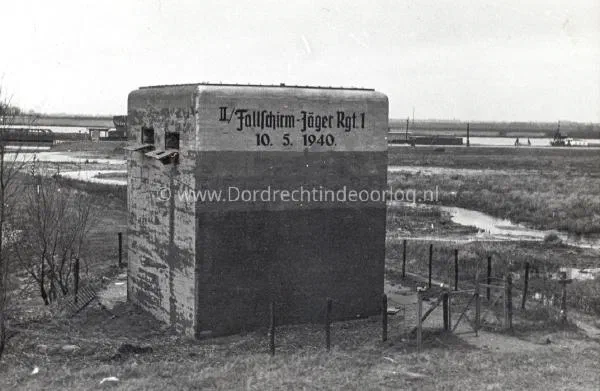 11. Rivierkazemat II in Willemsdorp tijdens de tweede wereldoorlog. image