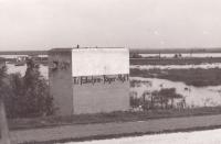 2. De Nederlandse rivierkazemat II in Willemsdorp tijdens de tweede wereldoorlog. thumbnail