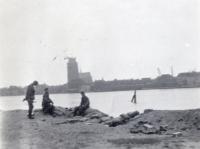 3. Stellingen aan de Oude Maas in Zwijndrecht tijdens de tweede wereldoorlog thumbnail