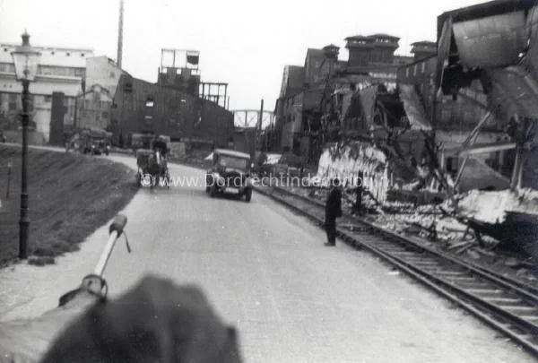 7. Zwijndrecht tijdens de tweede wereldoorlog, oorlogsschade ten gevolge van de meidagen van 1940 image