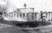 11. Het kantorengebouw van de Hollandse Verzekering in Dordrecht tijdens de tweede wereldoorlog thumbnail