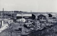 6. Het barakkenkamp bij de Tweede Tol in Dordrecht tijdens de tweede wereldoorlog. thumbnail