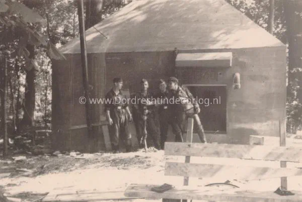 4. De kazemat waar Luitenant van gezondheid van Hattum zijn eerste hulp post in had bij Amstelwijck in mei 1940. image