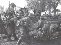 5. Fallschirmartillerie abteilung 7 in Willemsdorp tijdens de tweede wereldoorlog. thumbnail