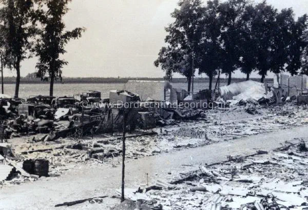 6. De autosloperij in Willemsdorp tijdens de tweede wereldoorlog. image