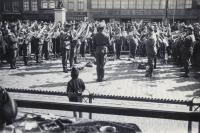 11.  Duits Muziekkorps Scheffersplein in Dordrecht thumbnail
