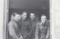 25.  Friedrich Herzinger - kameraden van Friedrich thumbnail