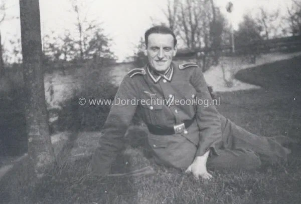 29.  Friedrich Herzinger - mogelijk in het Merwesteijnpark  image