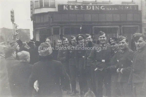 37.  Voorstraat ter hoogte van de Nieuwstraat image