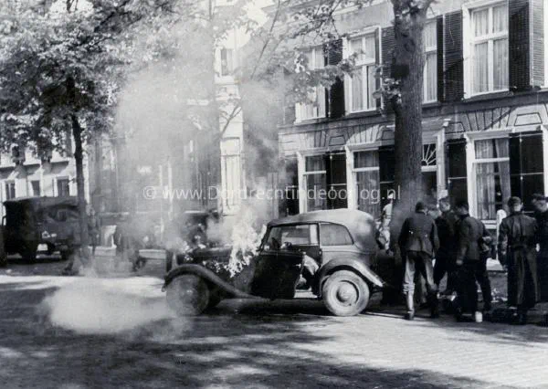 3. Voorstraat in Noordwijk tijdens de tweede wereldoorlog. image