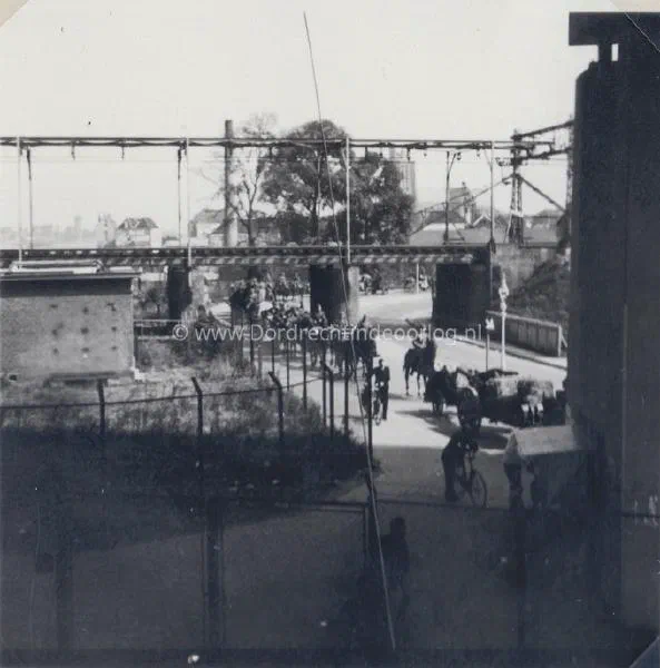 2.1 Kriegsmarine fotoalbum Dordrecht image