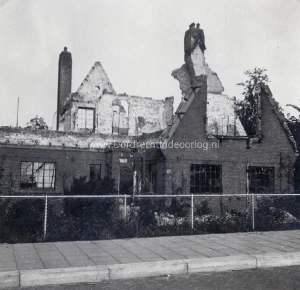 4.5 Kriegsmarine fotoalbum Dordrecht. image