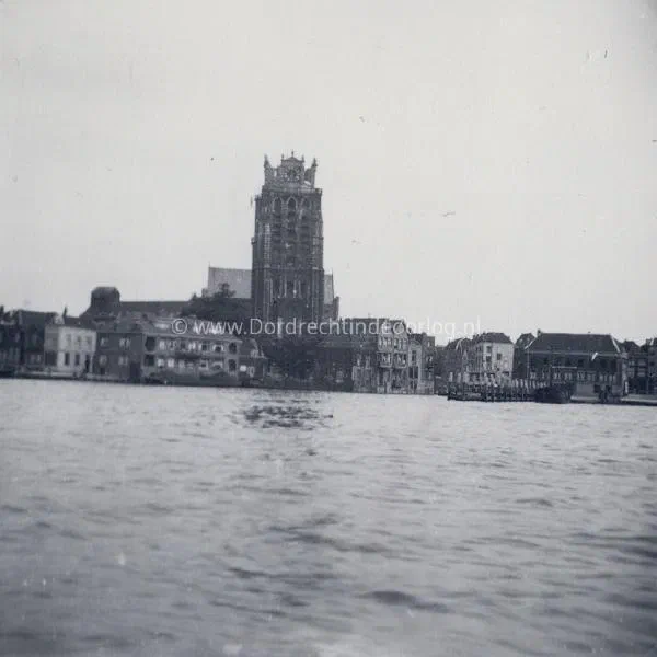 7.2 Kriegsmarine fotoalbum Dordrecht. image