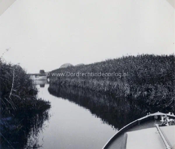 12.1 Kriegsmarine fotoalbum Dordrecht. image