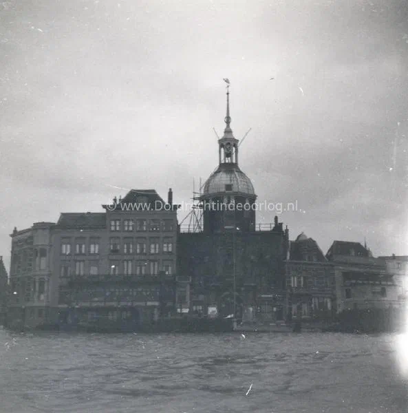 13.1 Kriegsmarine fotoalbum Dordrecht. image