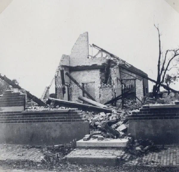 6.5 Kriegsmarine fotoalbum Dordrecht. image