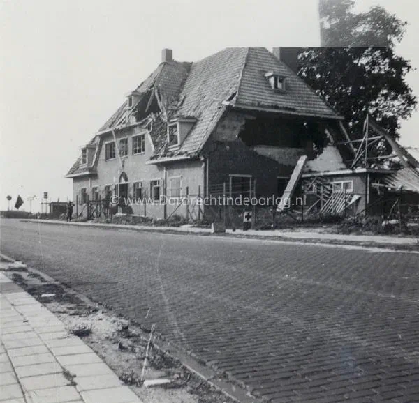 11.4 Kriegsmarine fotoalbum Dordrecht. image