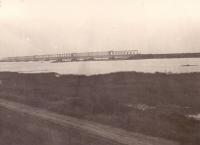 1. De verkeersbrug bij Moerdijk tijdens de tweede wereldoorlog. thumbnail