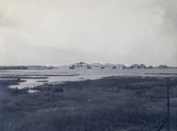 3. The destroyed Moerdijk railway bridge shortly after the end of the Second World War. image