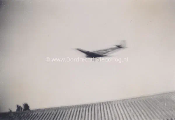 13. Foto's opnames Duitse propagandafilm "Sprung in den Feind". image