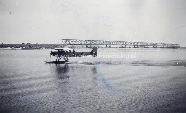 3. Fokker C.VIII W Watervliegtuig bij Willemsdorp voor het uitbreken van de tweede wereldoorlog. image