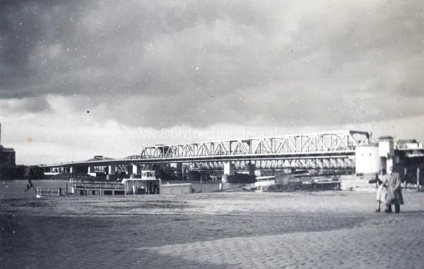 3. De Zwijndrechtse bruggen tijdens de tweede wereldoorlog image